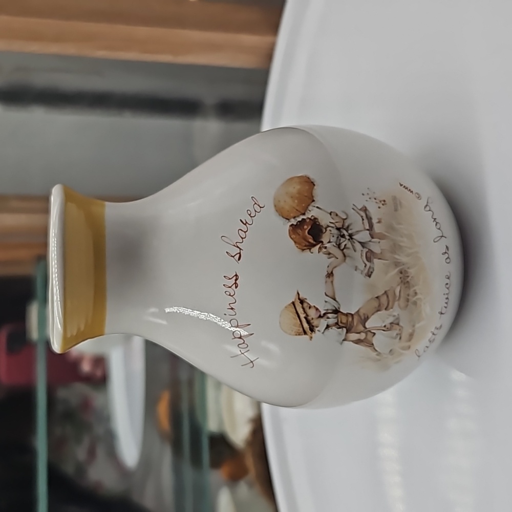 Bud vase